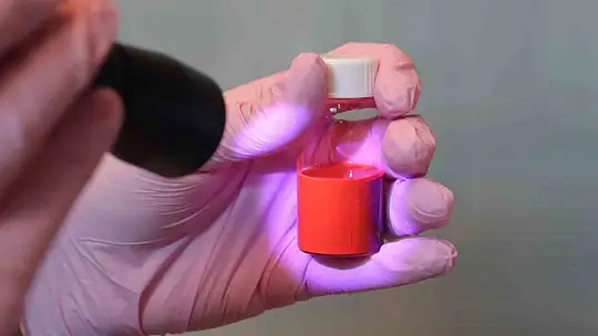 Üzerlik ve sarı kantarondan led ışığı