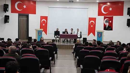 Uzmanlar öğrencilere 'organ bağışını' anlattı