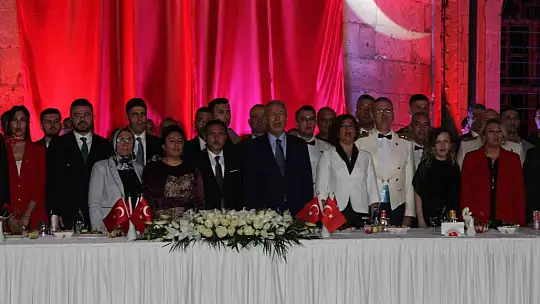 Vali Çiçek: 'Biz tehdit edilebilecek bir devlet değiliz'
