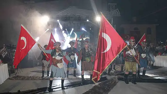 Vali Çiçek: 'Biz tehdit edilebilecek bir devlet değiliz'