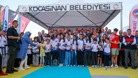 Vali Çiçek: 'Erva bir annenin feryatla yakama yapışmasıyla başladı'