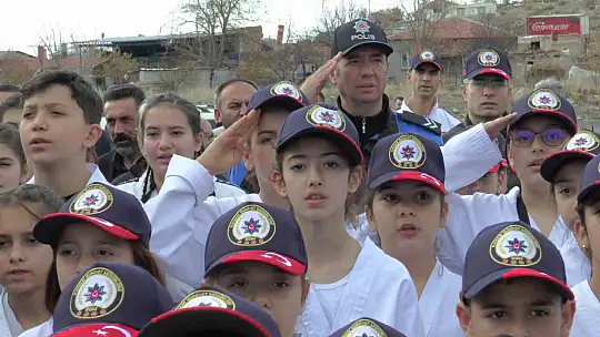 Vali Çiçek: 'ERVA Spor Okulları, kötülere bir meydan okumadır'