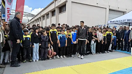 Vali Çiçek: 'ERVA Spor Okullarını şeref meselemiz yaptık'