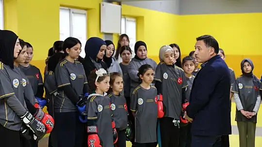Vali Çiçek: 'ERVA Spor Okulları'na kayıtlar artık bir tık ötede'