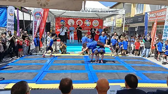 Vali Çiçek: 'ERVA Spor Okulu öğrencilerimizin hep arkasında olacağız'