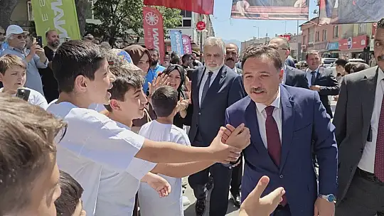 Vali Çiçek: 'ERVA Spor Okulu öğrencilerimizin hep arkasında olacağız'