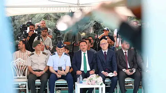 Vali Çiçek: 'Kodlamaları yaparken vatanımızın, milletimizin geleceğini kodlar gibi kodlayacağız'