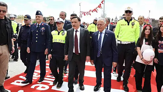 Vali Çiçek: 'Ölümlü trafik kazalarında yüzde 60'lık bir düşüş var'