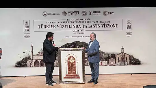 Vali Çiçek: 'Talas, neresine giderseniz gidin sizinle konuşan bir yer'