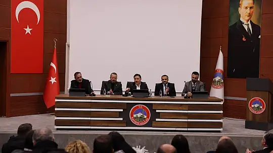 Vali Çiçek: 'Turist rehberlerinin sahadaki görüşleri bizim için önemli'