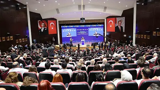 Vali Çiçek: 'Yeşil Mutabakat ve sıfır atıkla ilgili çalışmalar bizim şehrimiz için hayati önemdedir'