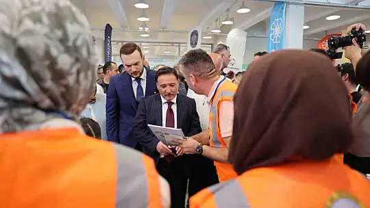 Vali Çiçek: 'Yeşil Mutabakat ve sıfır atıkla ilgili çalışmalar bizim şehrimiz için hayati önemdedir'