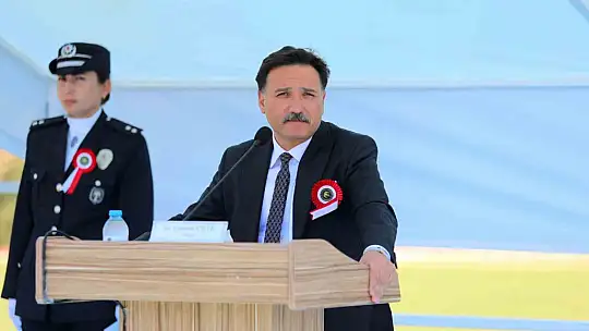 Vali Çiçek, 31'inci Dönem POMEM Mezuniyet Töreni'ne katıldı