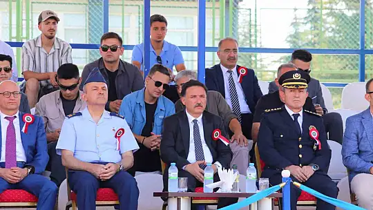 Vali Çiçek, 31'inci Dönem POMEM Mezuniyet Töreni'ne katıldı