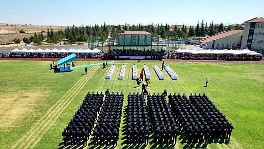 Vali Çiçek, 31'inci Dönem POMEM Mezuniyet Töreni'ne katıldı
