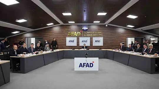 Vali Çiçek Başkanlığında Kurum Müdürleri Değerlendirme Toplantısı gerçekleştirildi