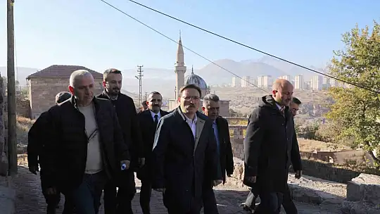 Vali Çiçek Tavlusun mahallesini ziyaret etti