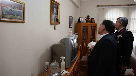 Vali Çiçek'ten Anneler Günü'nde şehit annelerine ziyareti