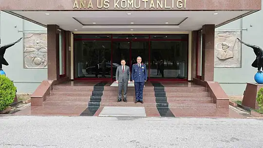 Vali Çiçek'ten göreve başlayan komutanlara ziyaret