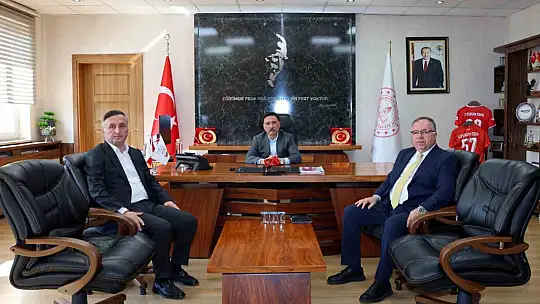 Vali Çiçek'ten İl Millî Eğitim Müdürlüğü'ne ziyaret