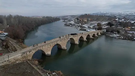 Vali Çiçek'ten Sarıoğlan ve Özvatan ilçesinde ziyaret