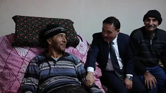 Vali Çiçek vatandaşlarla buluştu