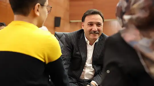 Vali Çiçek vatandaşlarla buluşmaya devam ediyor