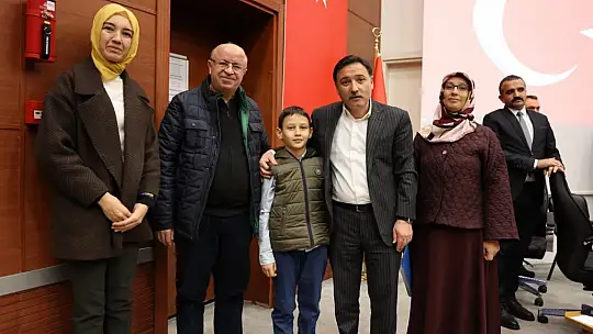 Vali Çiçek vatandaşlarla buluşmaya devam ediyor