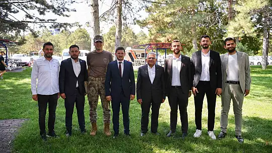 Vali Çiçek ve Başkan Büyükkılıç, çocukların heyecanına ortak oldu