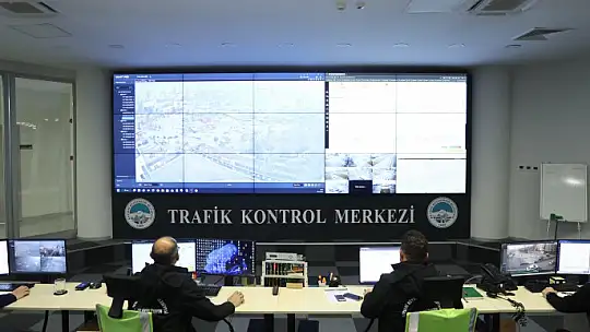 Vali Çiçek ve Başkan Büyükkılıç Trafik Kontrol Merkezi'nde