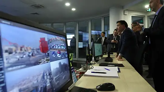 Vali Çiçek ve Başkan Büyükkılıç Trafik Kontrol Merkezi'nde