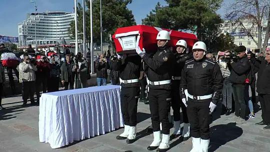 Vefat eden eski bakan için Kayseri'de tören düzenlendi
