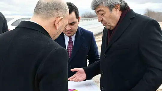 Vekil Ataş ve Başkan Bağlamış, Jeotermal Sera OTB'deki çalışmaları inceledi