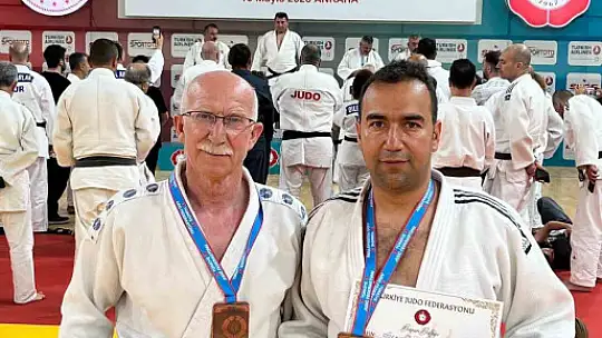 Veteran judoculardan 2 bronz madalya