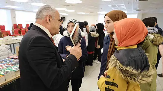 Yahyalı 2. Kitap Günleri'ne kitapseverlerden yoğun ilgi