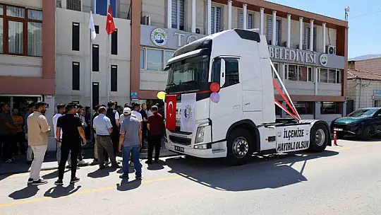 Yahyalı Belediyesi araç filosunu güçlendirdi: Çekici tır hizmete alındı