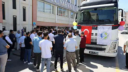 Yahyalı Belediyesi araç filosunu güçlendirdi: Çekici tır hizmete alındı