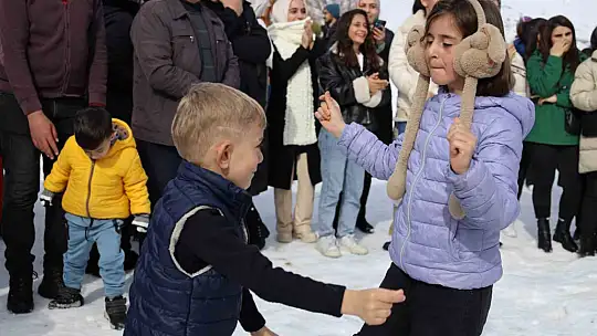 Yahyalı'da Kar Şenliği Coşkusu