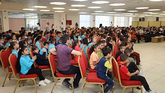 Yahyalı'da Robotik Kodlama ve Teknoloji Zirvesi gerçekleştirildi
