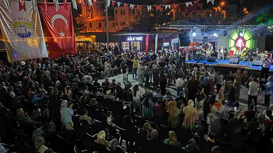 Yahyalı'da sıra gecesi coşkusu meydanlara sığmadı