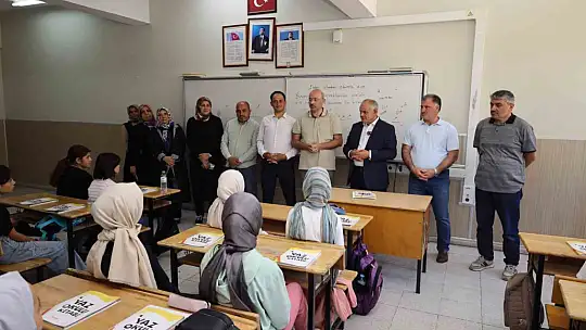 Yahyalı'da TÜGVA Yaz Okulu coşkuyla başladı