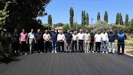 Yahyalı İsmet Mahallesi'nde sıcak asfalt serimi başladı