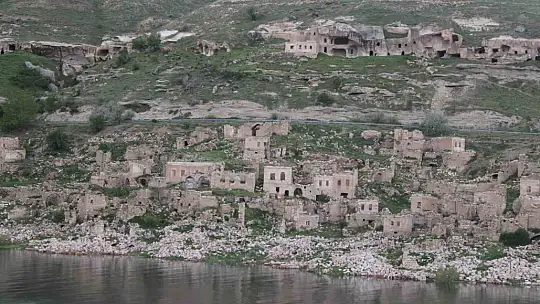 Yamula'da su seviyesi 4 katına çıktı, eski yerleşim yerleri su altında kaldı