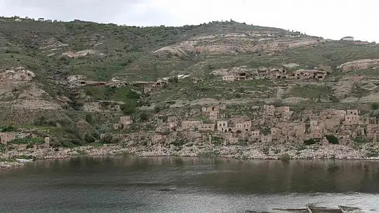 Yamula'da su seviyesi 4 katına çıktı, eski yerleşim yerleri su altında kaldı