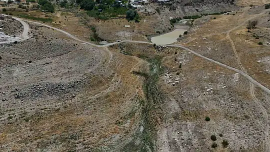 Yamula'da su seviyesi 4 katına çıktı, eski yerleşim yerleri su altında kaldı
