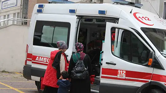 Yangın ziline basınca okulda izdiham çıktı: 15 öğrenci yaralı