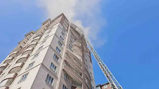 Yangında can pazarı: Mahsur kalanlar kurtarılmaya çalışılıyor