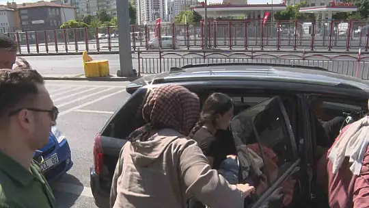 Yanlış okula geldi, sınava yetiştirmek için vatandaş seferber oldu
