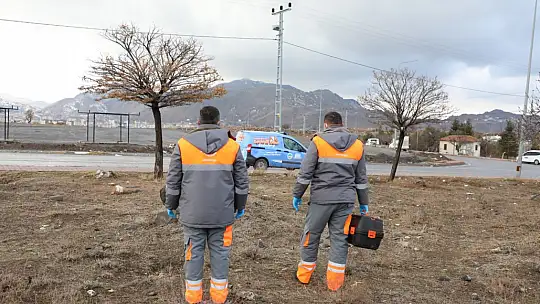Yardıma muhtaç sokak hayvanları Melikgazi'nin sevimli dost ambulansı ile hayata tutundu