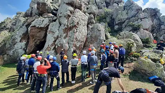 Yaz Dağcılık Eğitimi Kayseri'de tamamlandı
